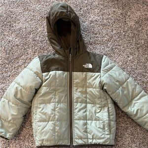 The North Face Boys Reversible Sherpa Fleece Jacket Hooded Green Medium 8–10